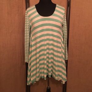 Chelsea and Violet Tunic Top