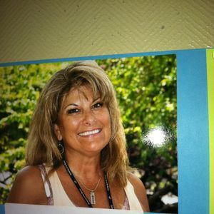 Meet your Posher, Debbie