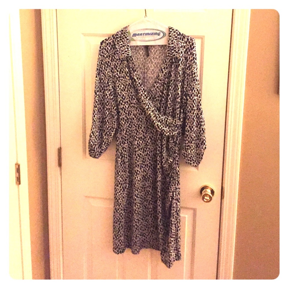 Laundry by Shelli Segal dress