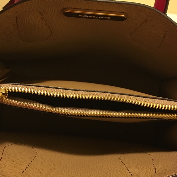 Michael Kors Messenger bag/crossbody - Picture 5 of 6