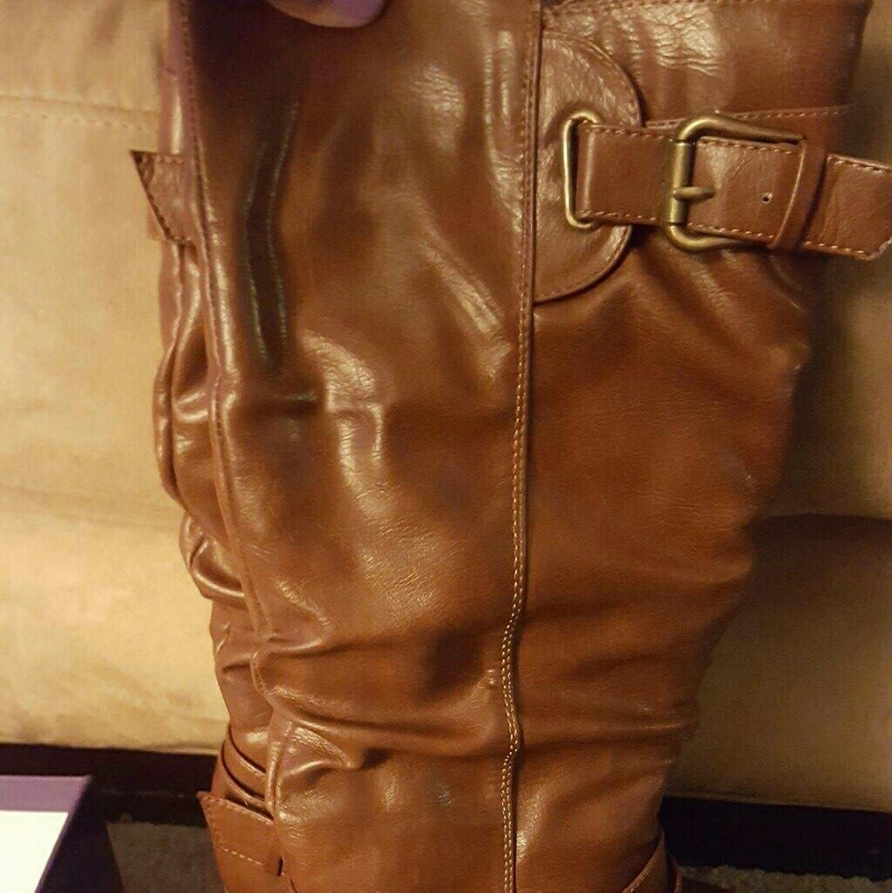 Heel boots - Picture 2 of 5
