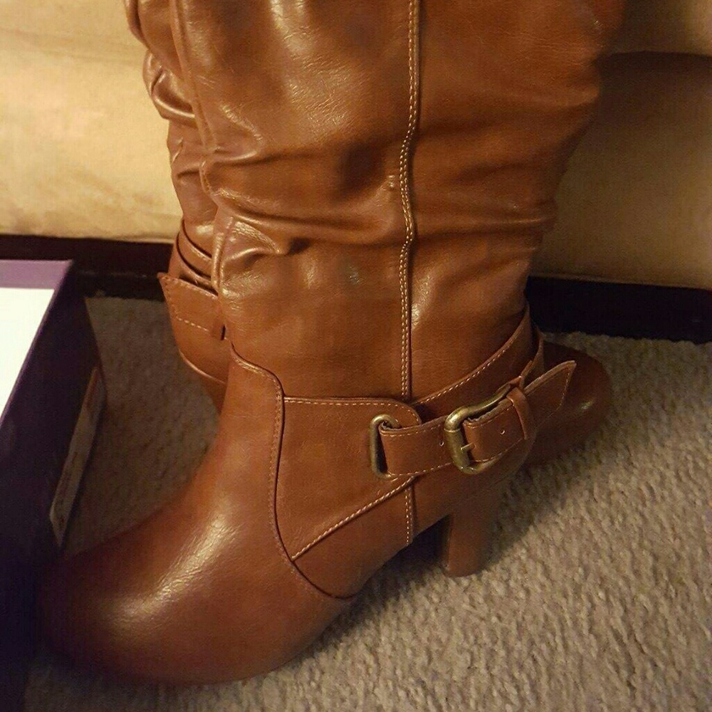 Heel boots - Picture 3 of 5