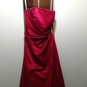 Strapless Red Bridesmaid dress