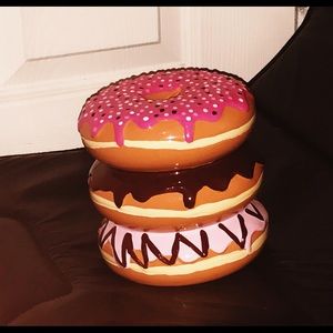 donut piggy bank!! 🍩🍩