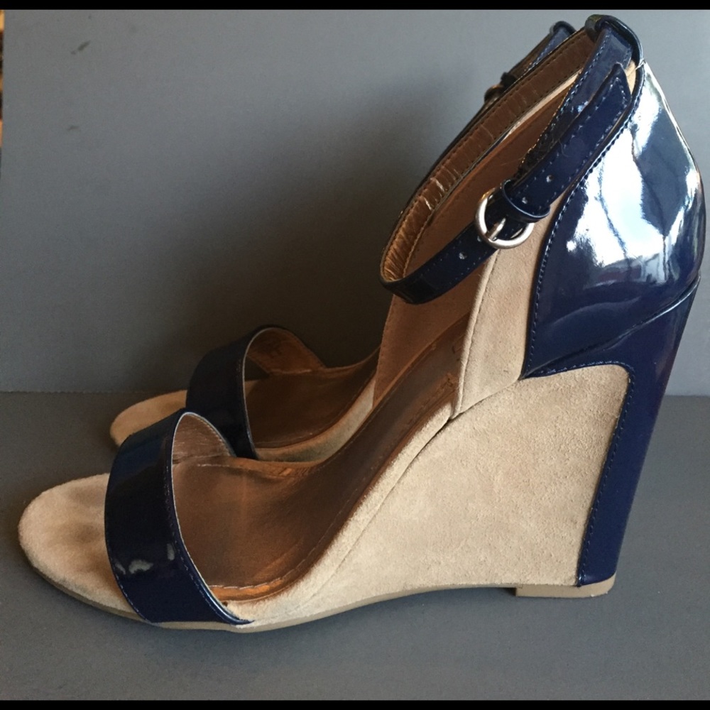 BCBG Strappy Wedge Heels Size 8.5