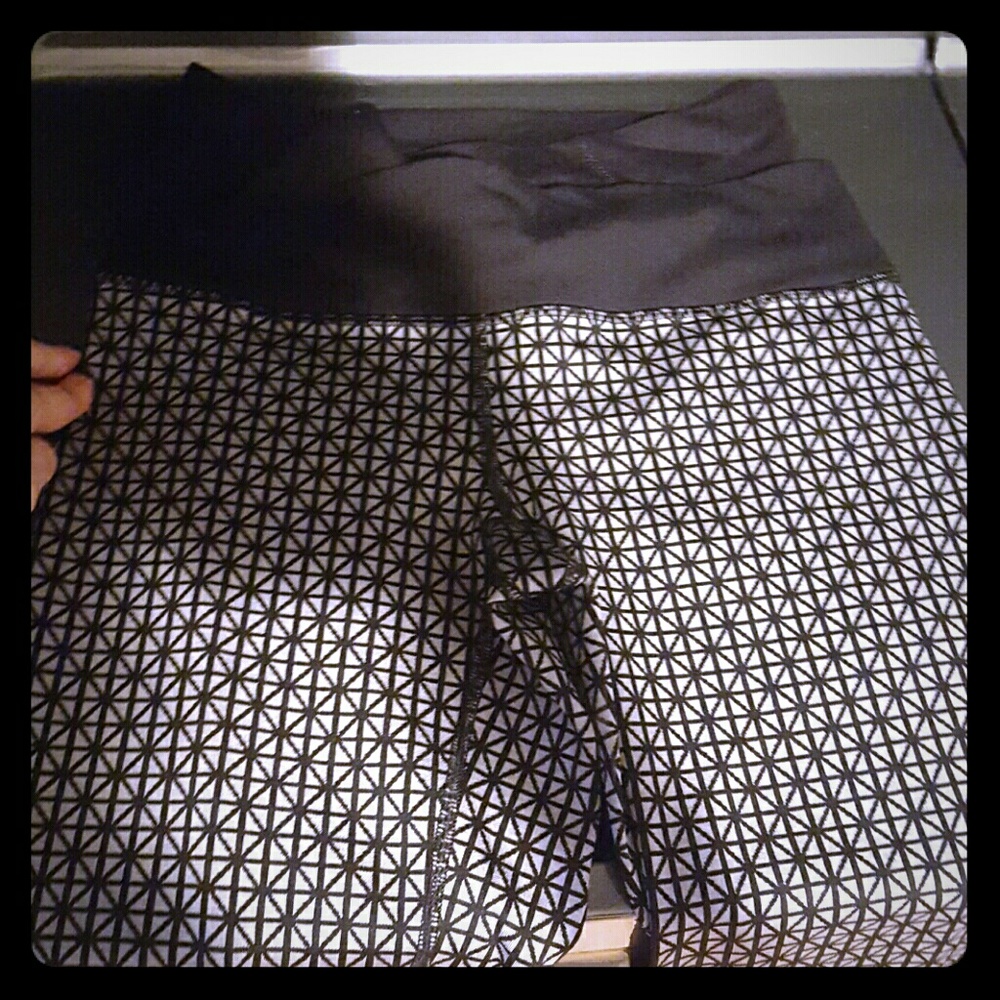 Lululemon workout pants