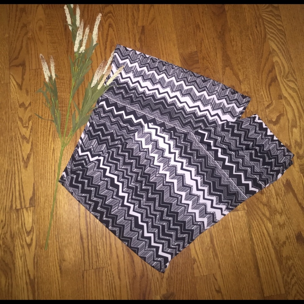 Sale 50% off bundle 4 or more items ❗️❗️❗️