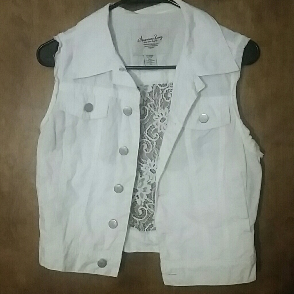 White American Rag vest