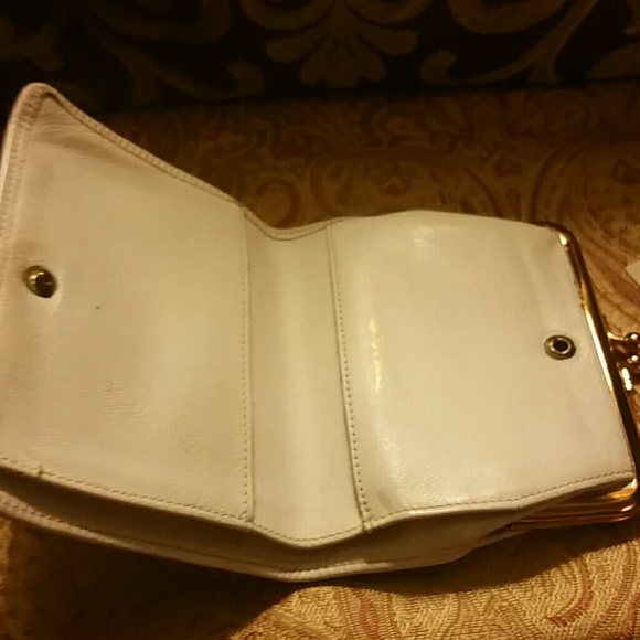 Vintage Pearl White Wallet As Is - Picture 3 of 5