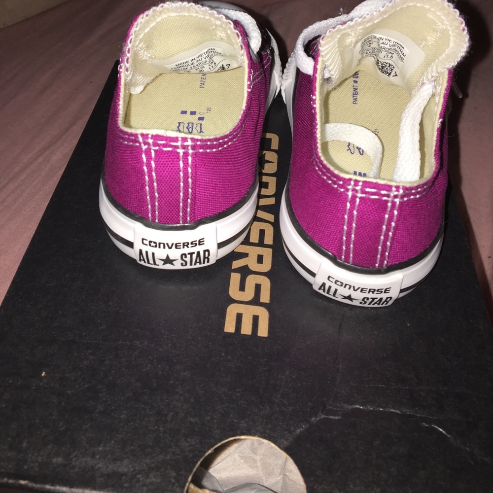 Converse - Picture 3 of 4