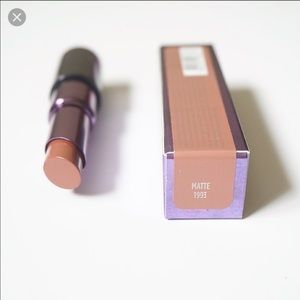 Urban Decay lipstick