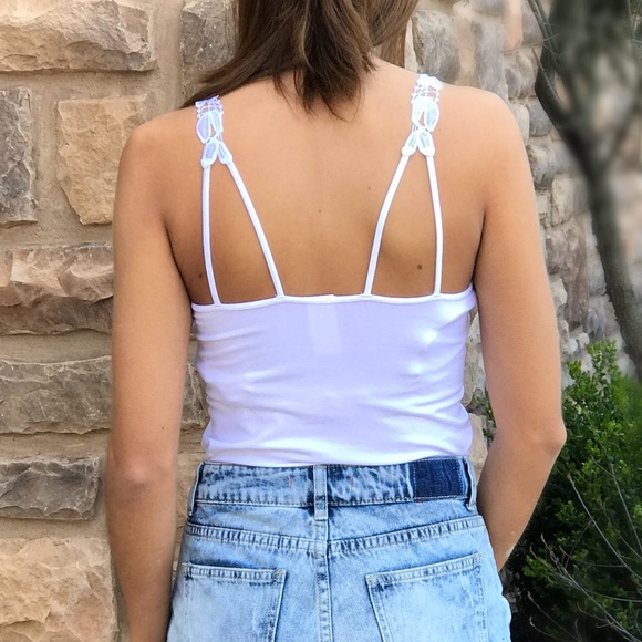 ๐ธCrocheted Lace Cami - Picture 5 of 6