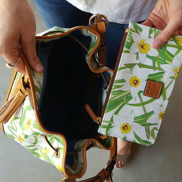 Dooney and Bourke Purse - Picture 2 of 4