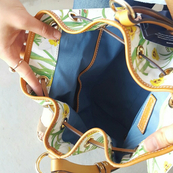 Dooney and Bourke Purse - Picture 3 of 4