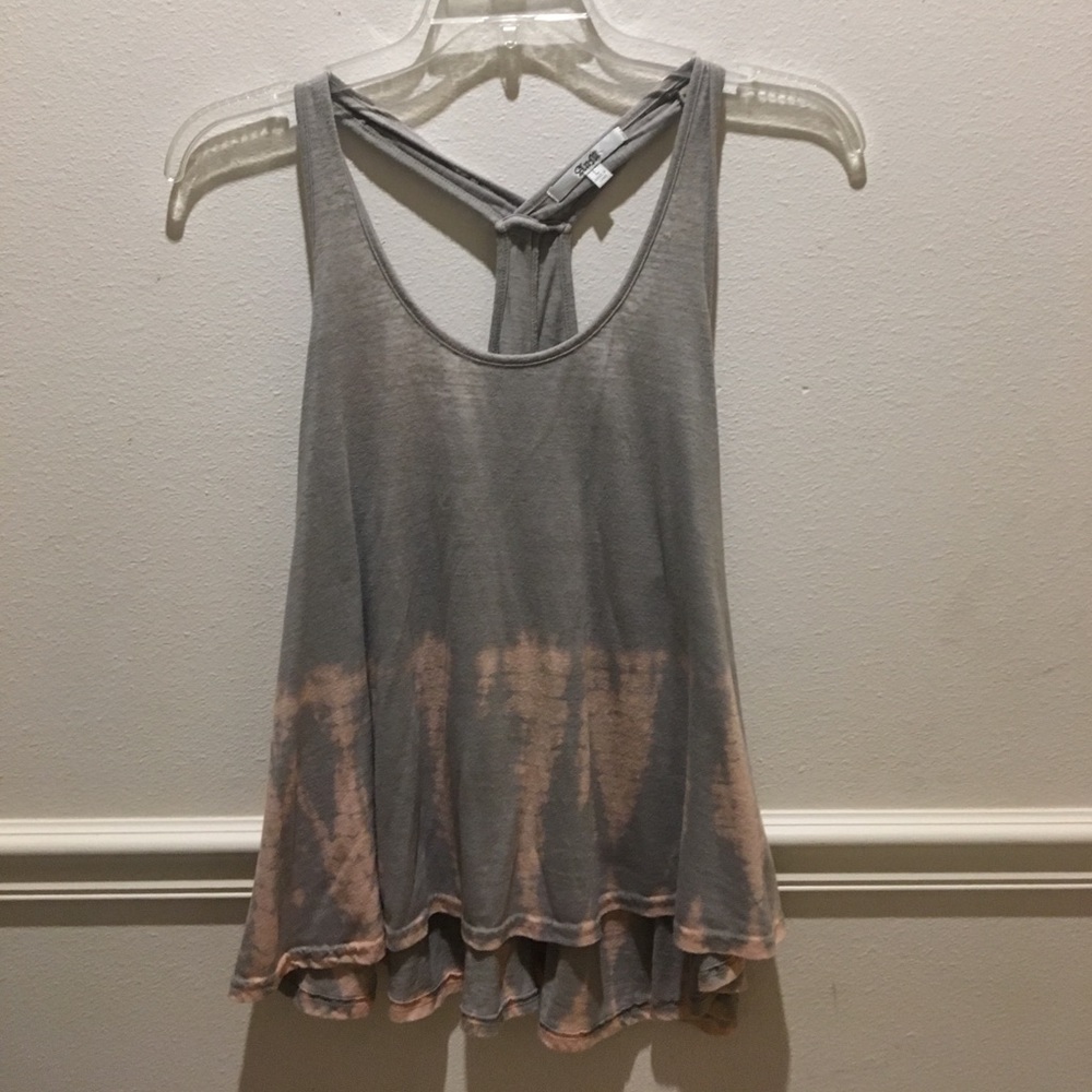 loose tank top