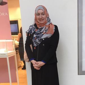 Meet your Posher, Adisa