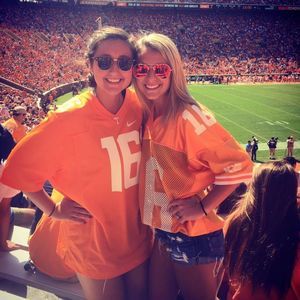 Meet your Posher, Brittni