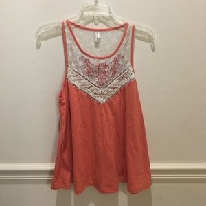 peach top with lace