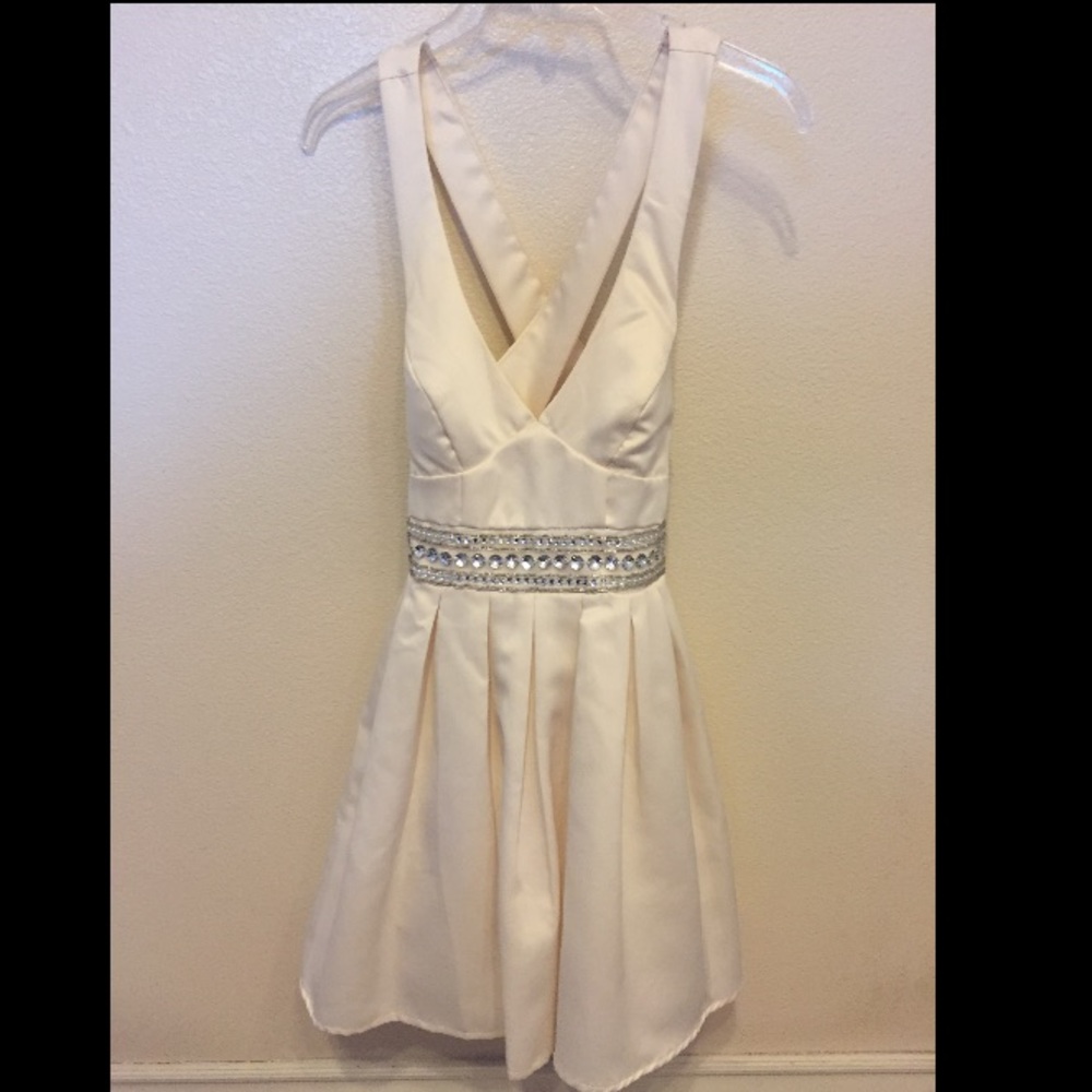 💕Cross-Back Mini Dress w/ Bow💕