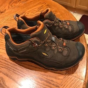 KEEN Durand Low WP Hiking Shoes - Men's