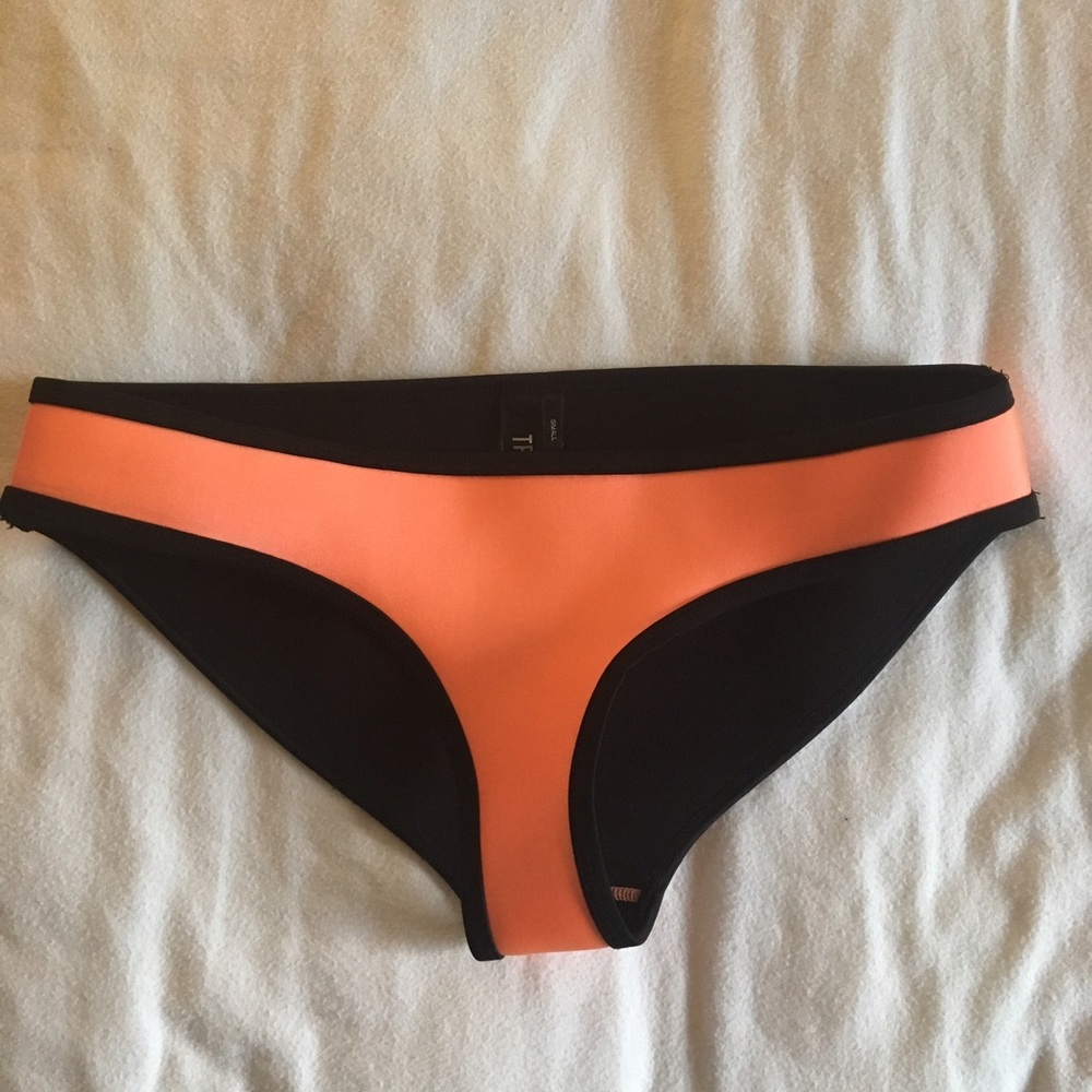 Triangl Bikini Bottom