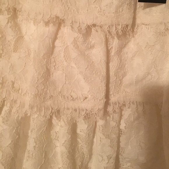 Final Sale! BCBG Justina Tiered Lace Skirt ♥ - Picture 4 of 6