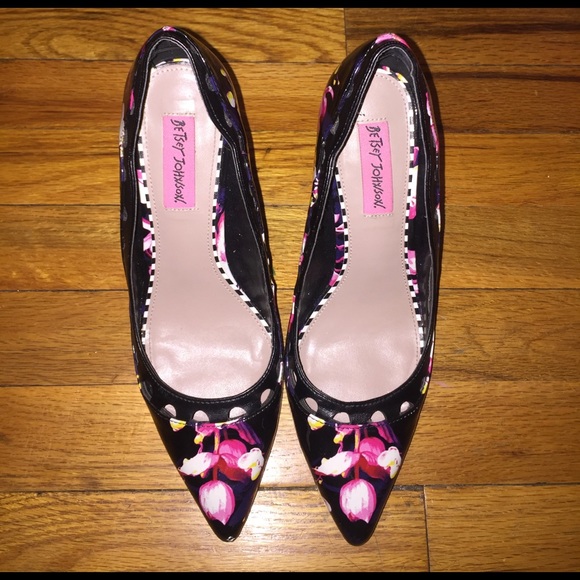 Betsey Johnson Stilettos sz 8.5 - Picture 3 of 4