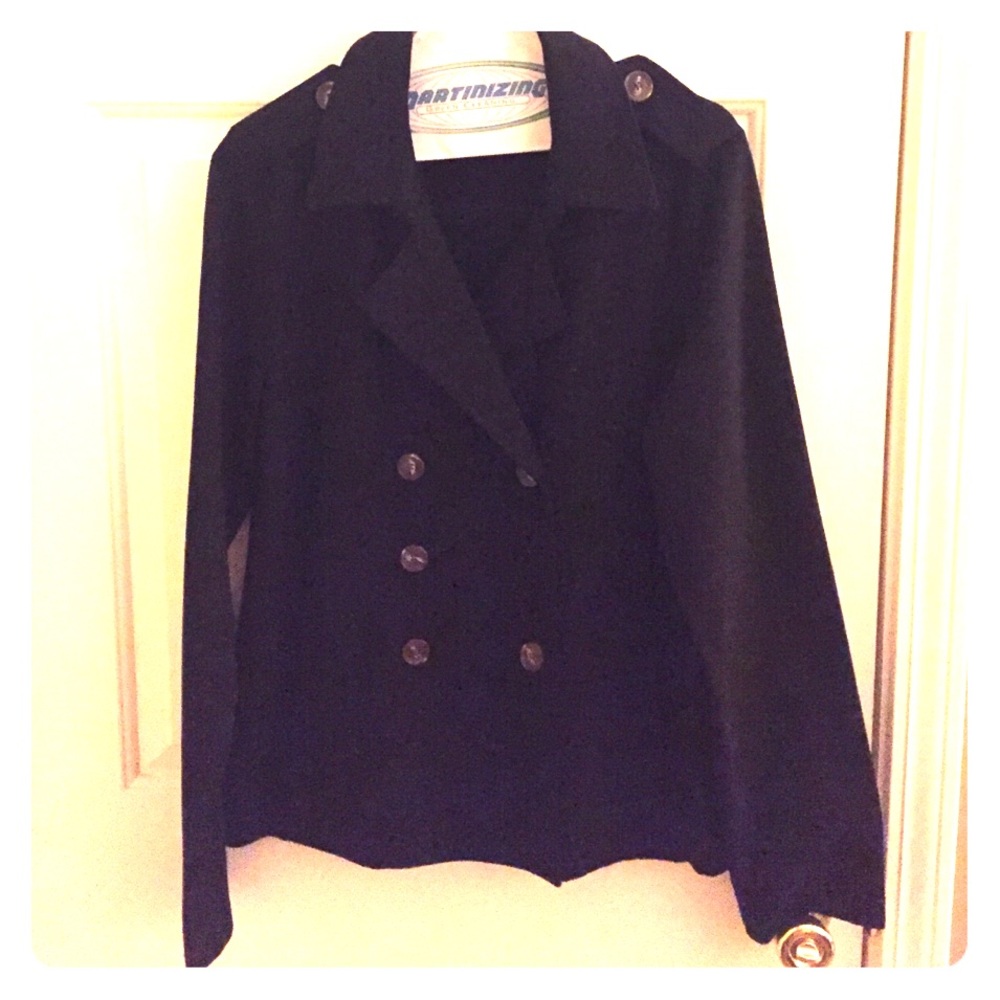 Black light weight jacket