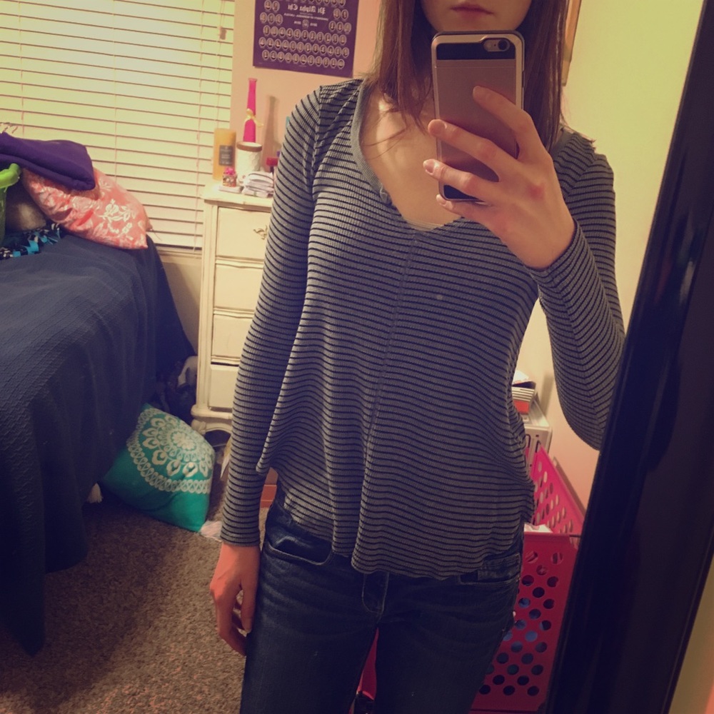 American Eagle waffle long sleeve