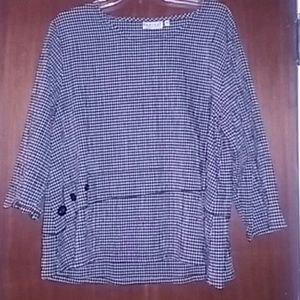 Habitat Size Large blouse