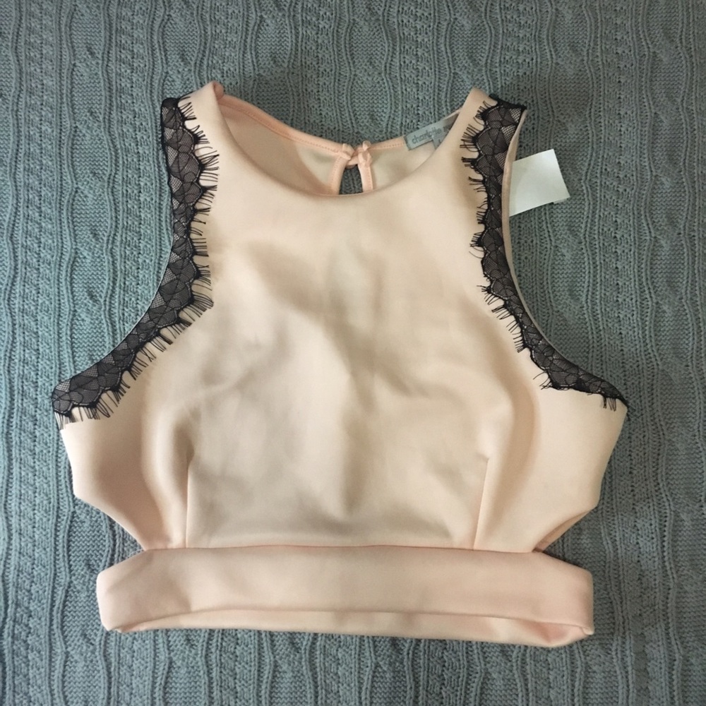 Lacey Cropped Peach Top 🍑