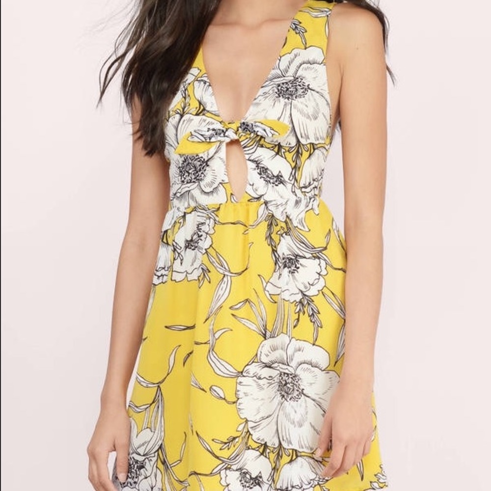 NWT Yellow Flowy Dress