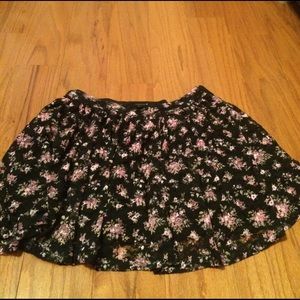 Floral Mini Loose skirt