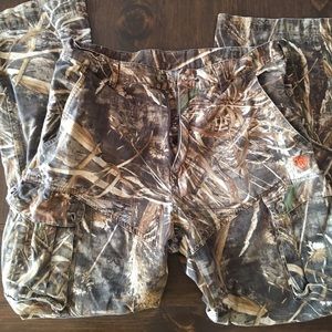 Excellent condition camo pants