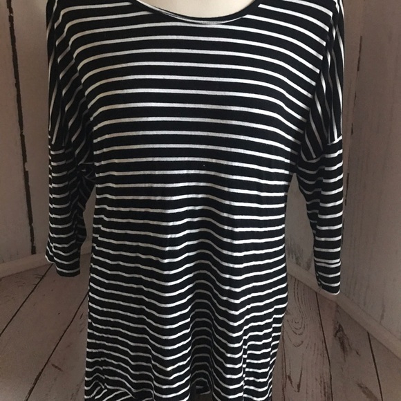 Black and white striped tunic, dollman style - Picture 3 of 3