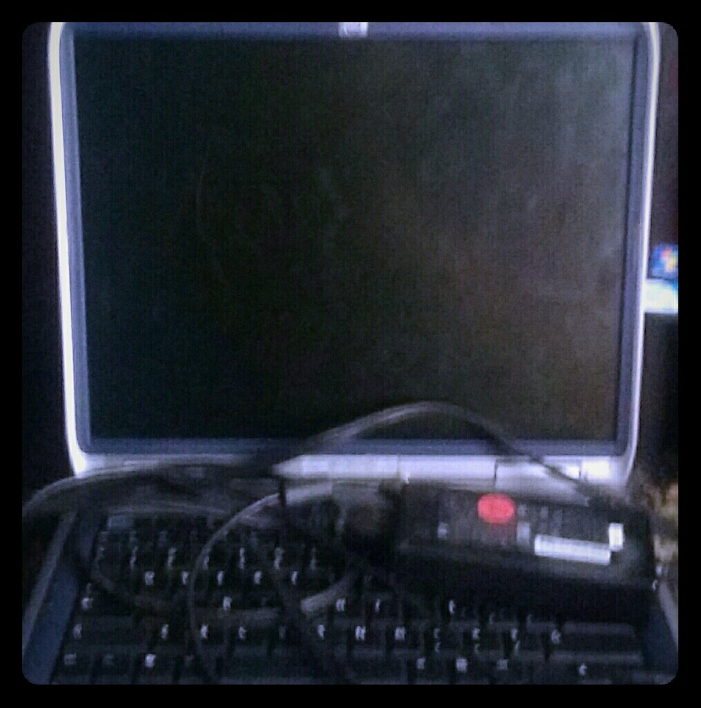 Blue hp Windows xp Laptop