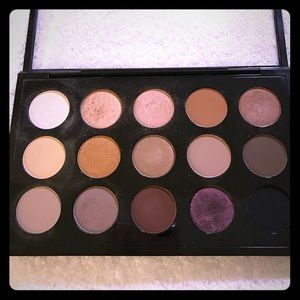 M A C Eyeshadow Pallet