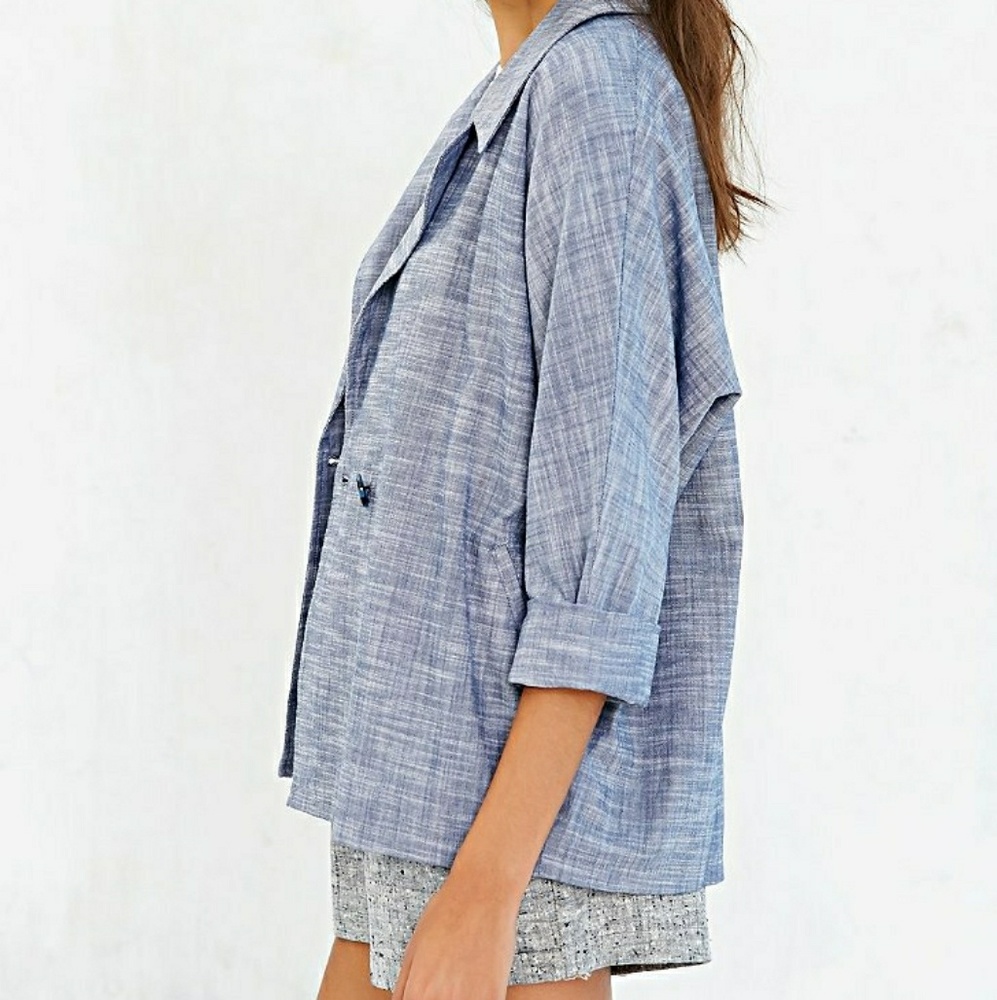 Urban Outfitters Blazer - Picture 3 of 3