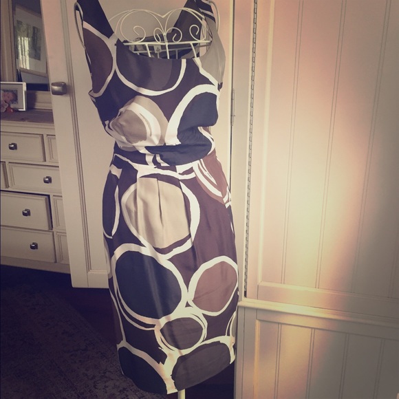 Banana Republic Dresses & Skirts - Banana Republic brown silk sheath dress