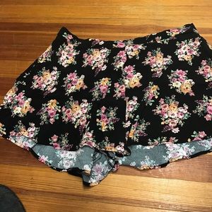 Pretty plus size shorts