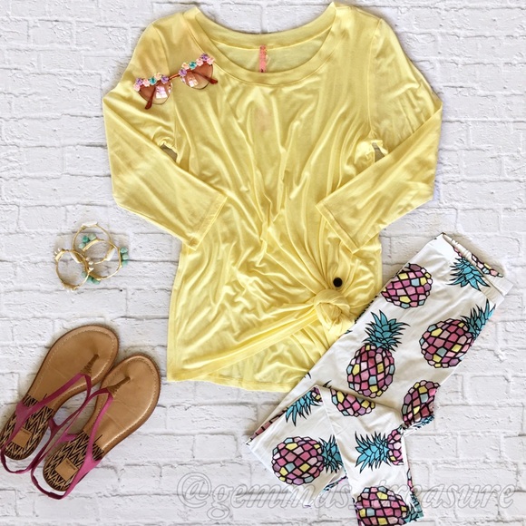 || LAST PAIR || 🍍Pizzazz Leggings || OS (2 - 12) - Picture 2 of 2