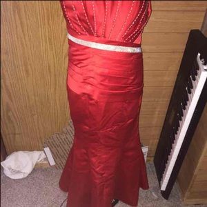 Red prom dress