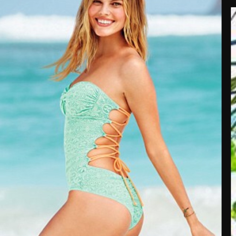 One piece Victoria secret swimsuit S