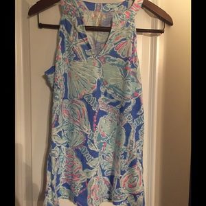 Small arya tank in into the deep