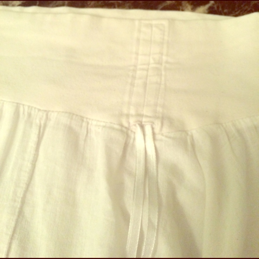 Star City White Medium fashion skirt
