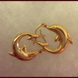 Gold dolphin hoop earrings 🐬