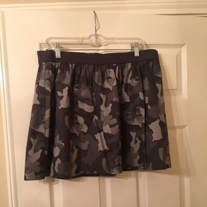 NWT Banana Republic Camo Print Skirt Size 12