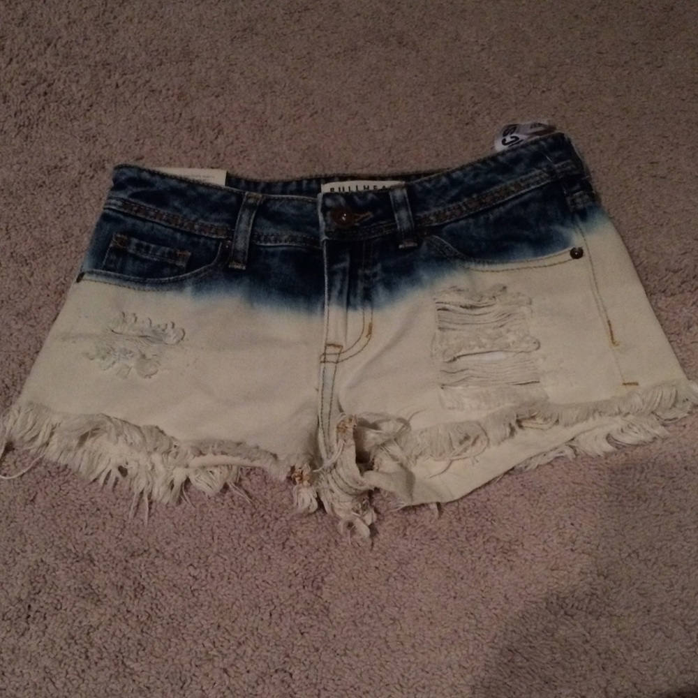 Bullhead faded denim shorts size 1 NWT
