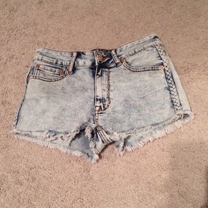 Pacsun Kendall & Kylie high rise shorts size 3