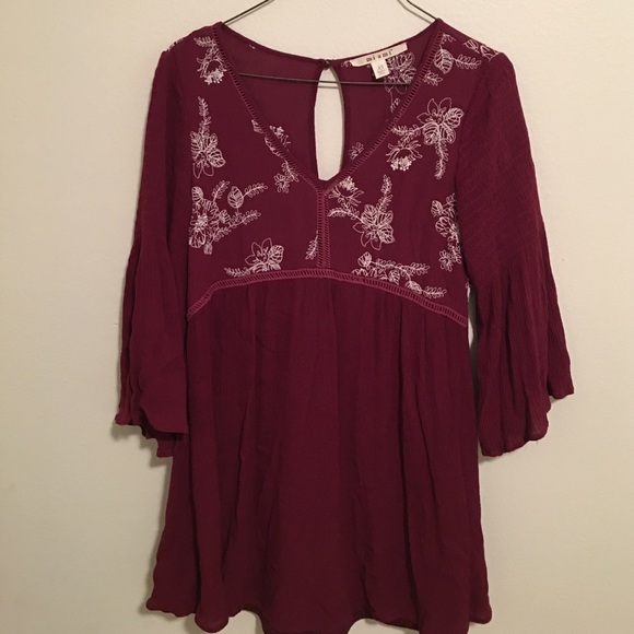 Francesca's Bell-sleeve Tunic Dress - Picture 1 of 5